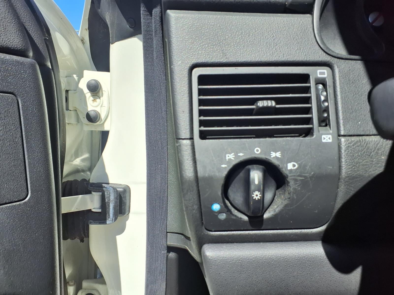 2004 Chrysler Crossfire Base