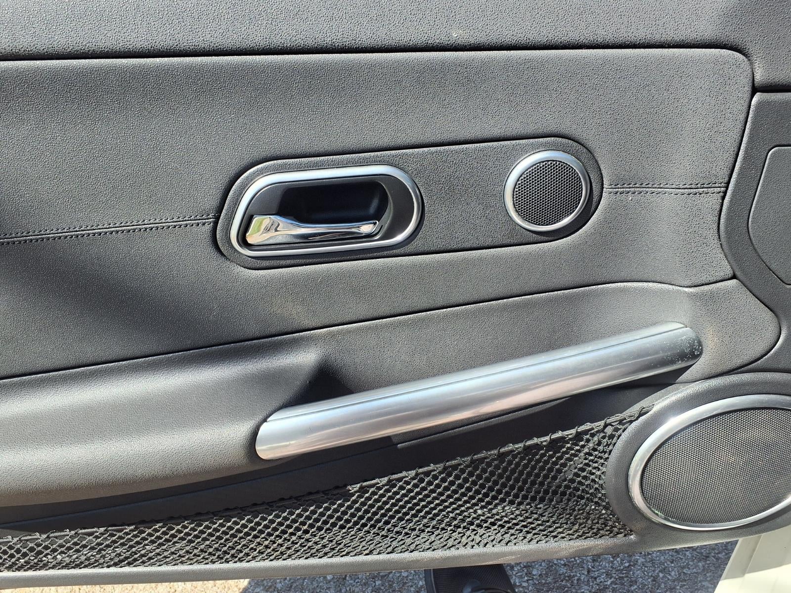 2004 Chrysler Crossfire Base