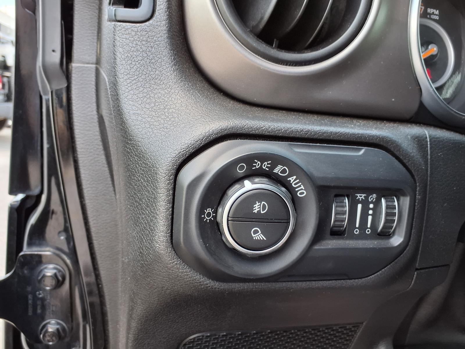 2020 Jeep Gladiator Sport S - Photo 13