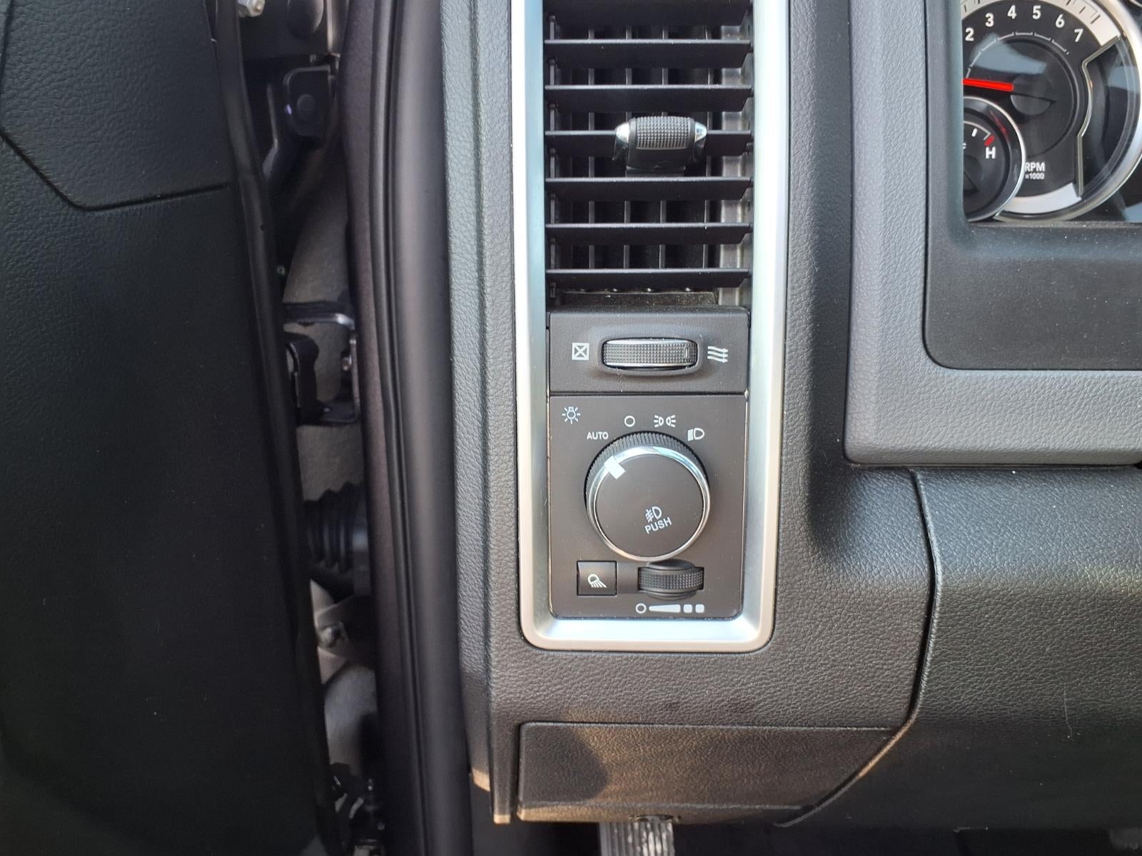 2018 RAM 1500 SLT