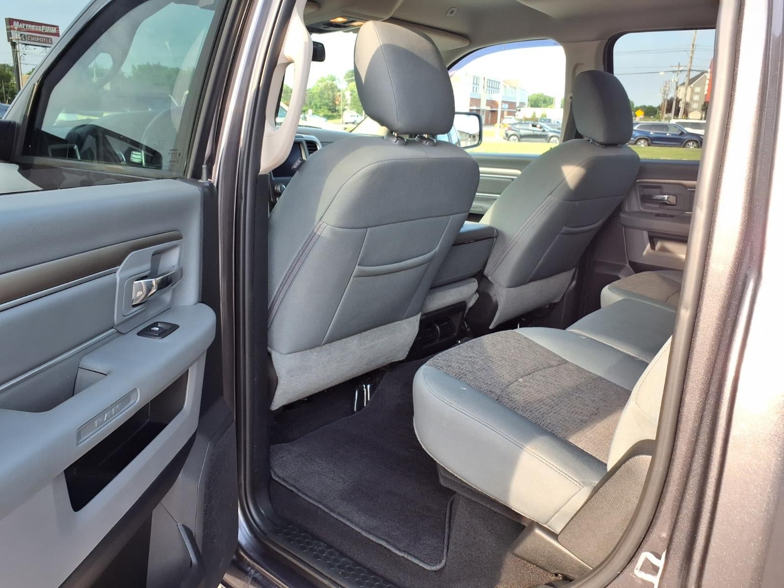 2018 RAM 1500 SLT
