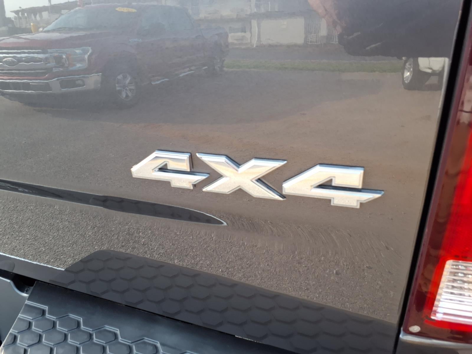 2018 RAM 1500 SLT