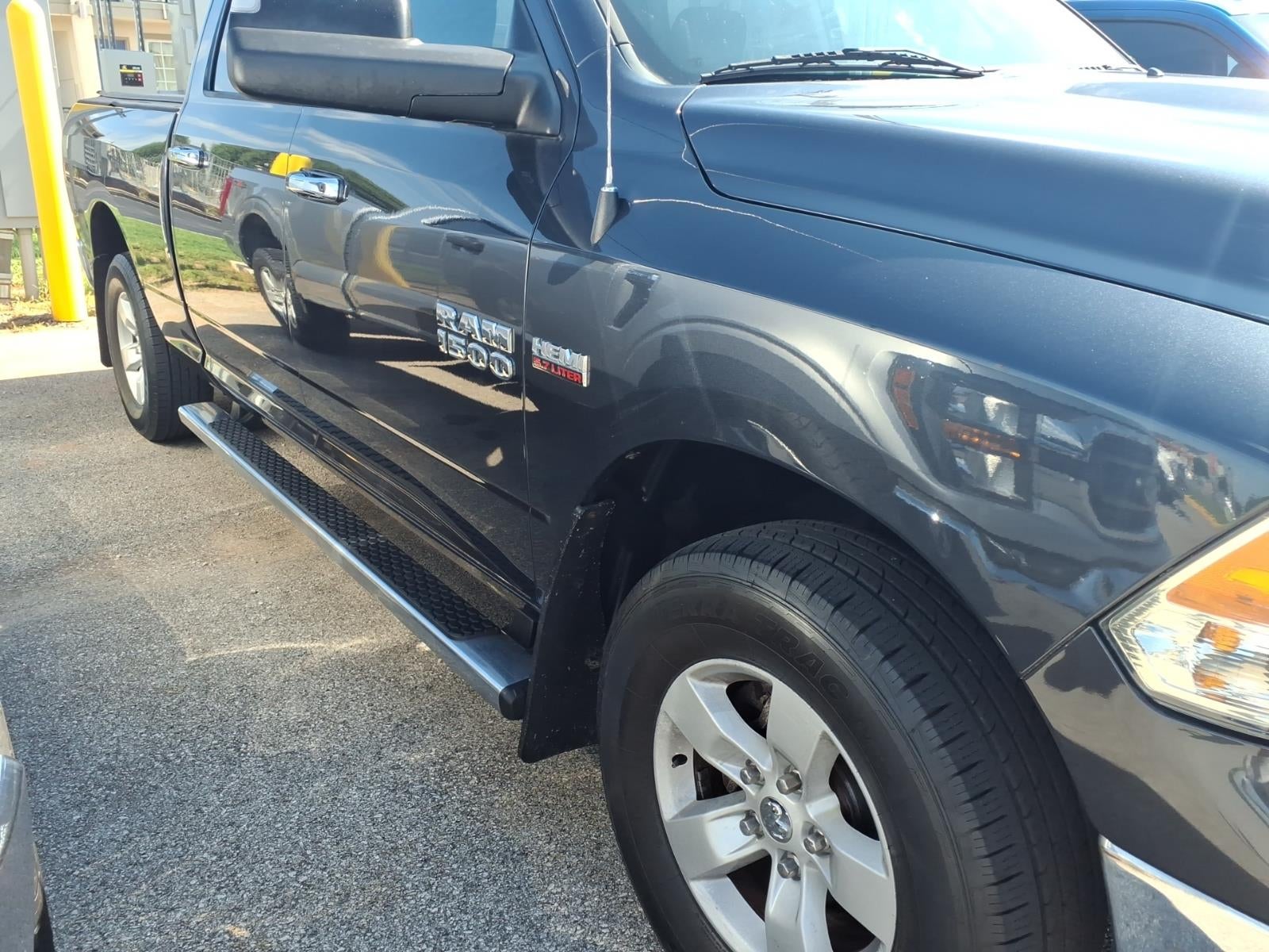 2016 RAM 1500 SLT