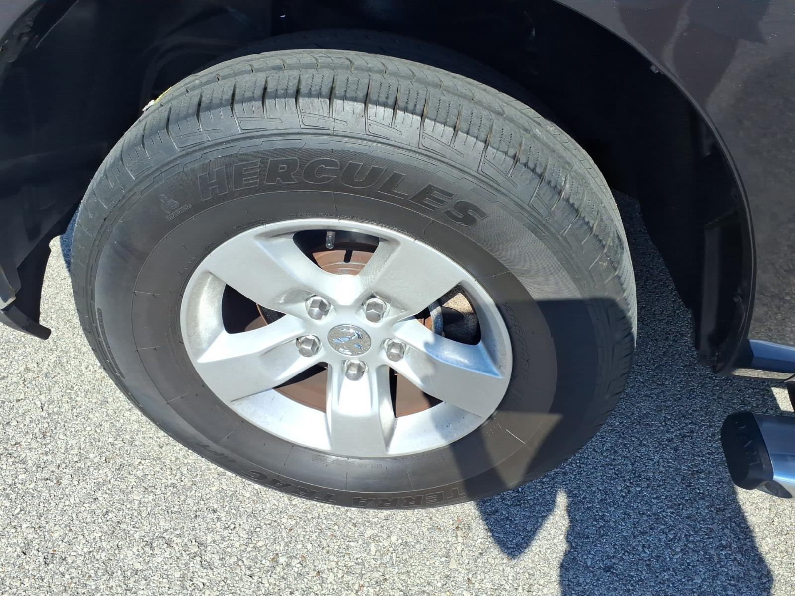 2016 RAM 1500 SLT