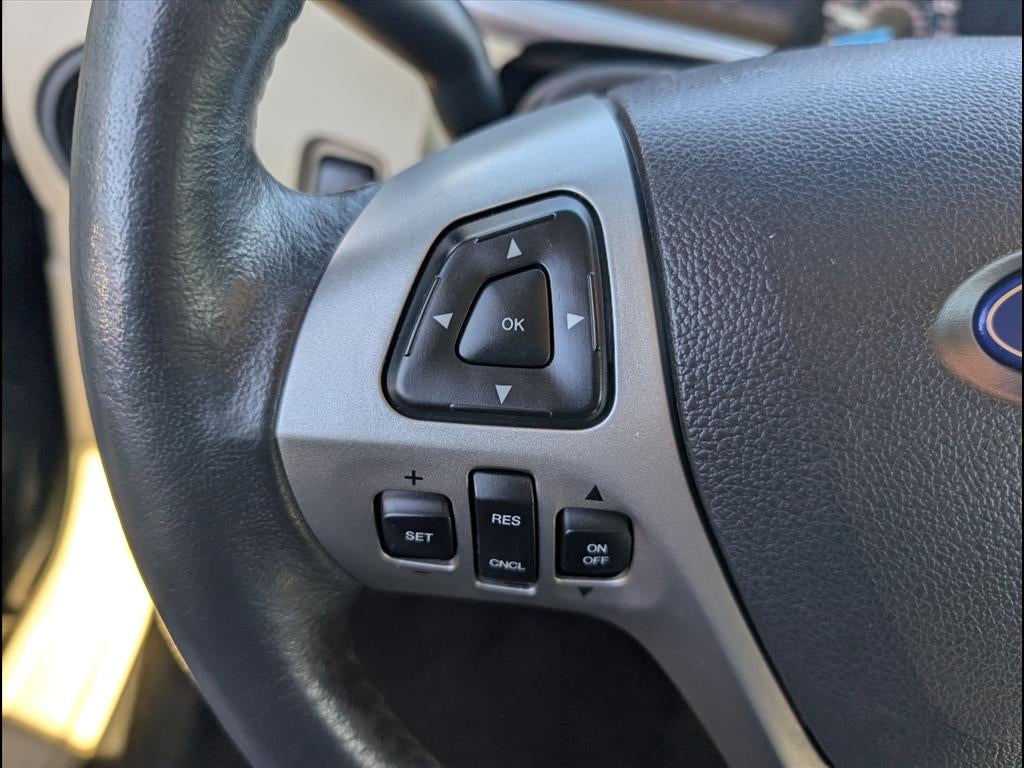 2015 Ford Taurus SEL