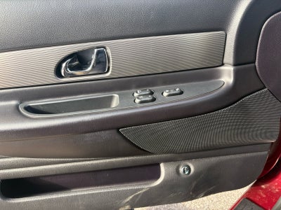 2004 Ford Thunderbird Deluxe