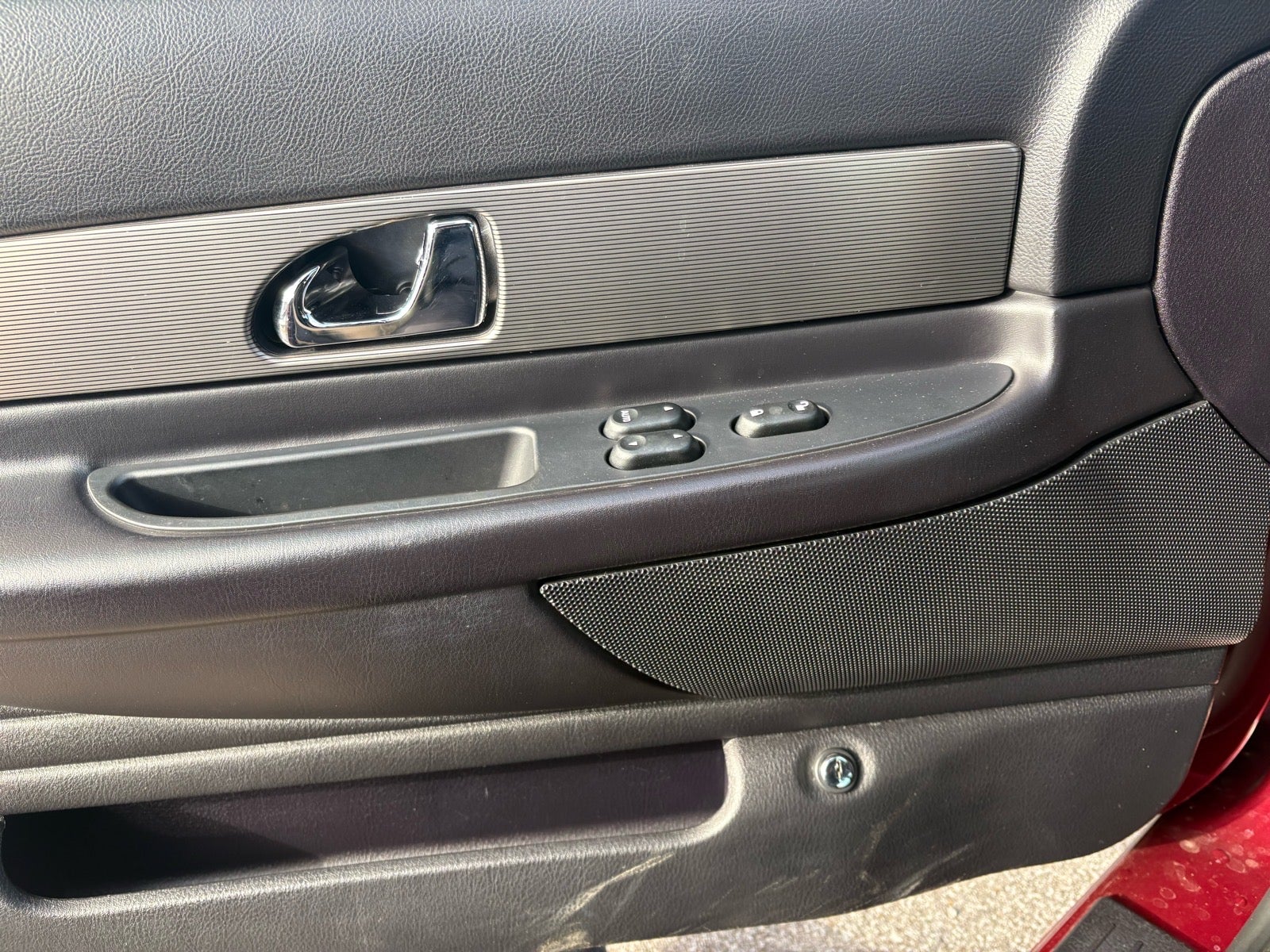 2004 Ford Thunderbird Deluxe