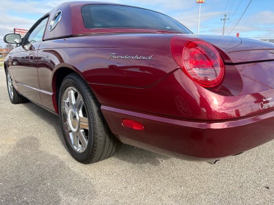 2004 Ford Thunderbird Deluxe