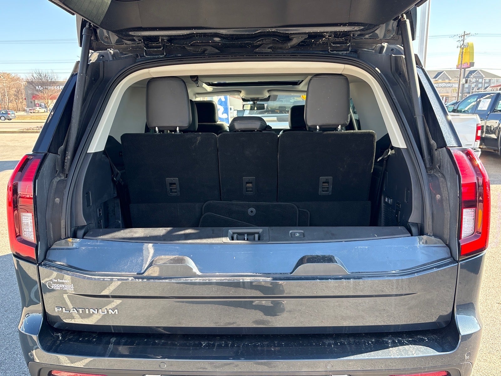 2025 Ford Expedition Platinum