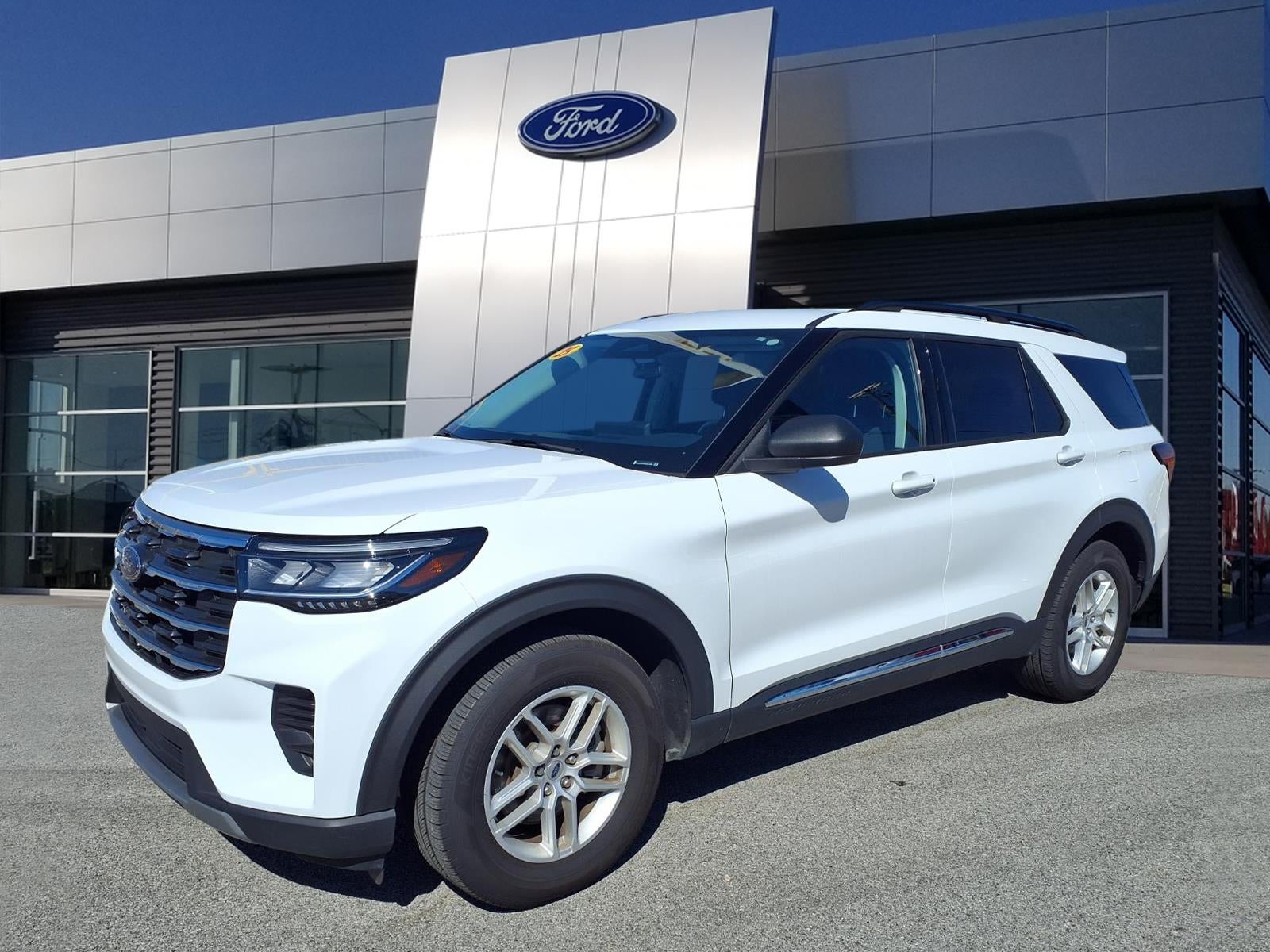 2025 Ford Explorer Active