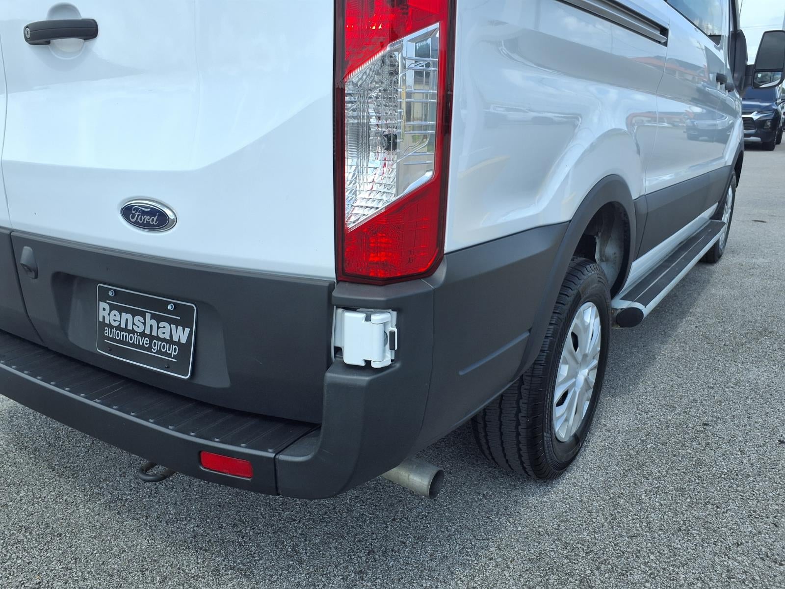 2025 Ford Transit-250 T-250 130" Low Rf 9070 GVWR RWD