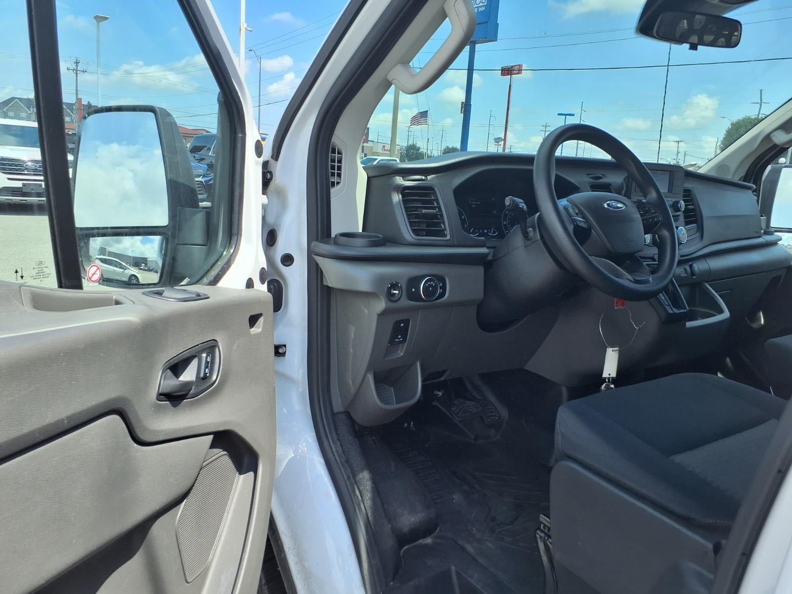 2025 Ford Transit-250 T-250 130" Low Rf 9070 GVWR RWD