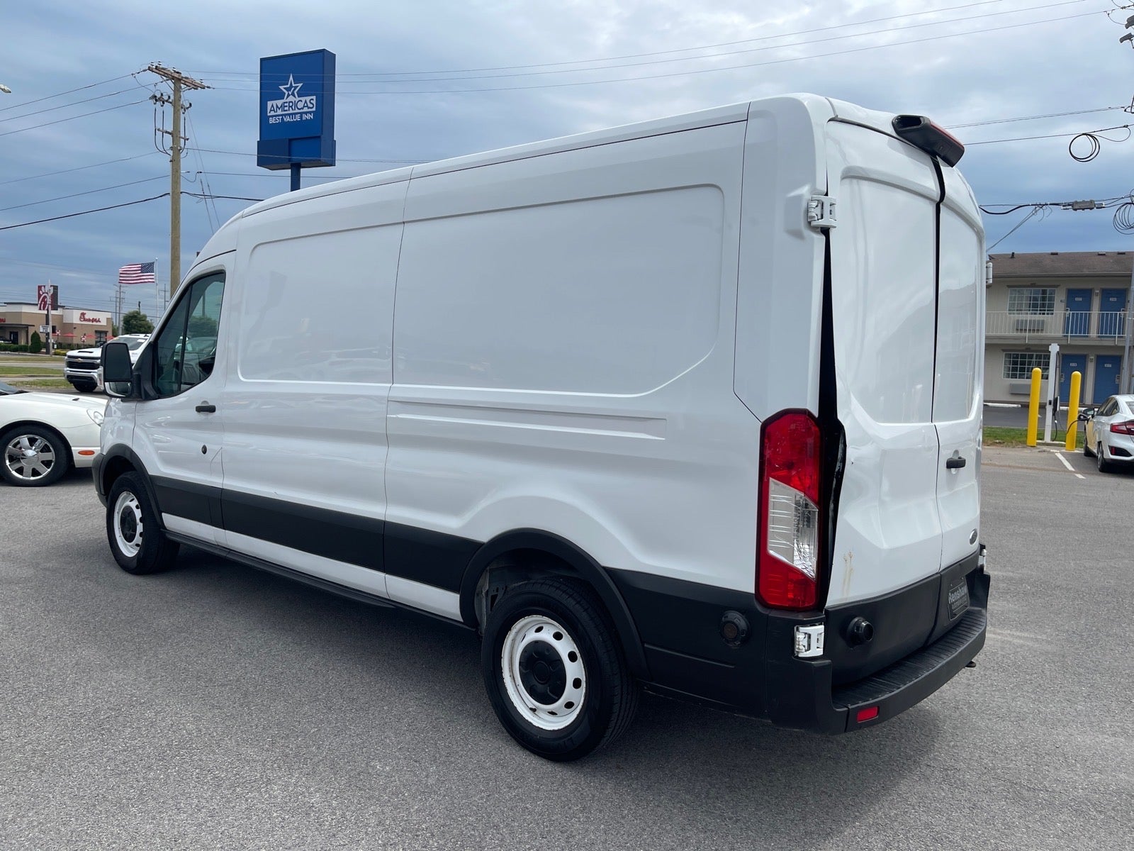 2019 Ford Transit-150 148 WB Medium Roof Cargo