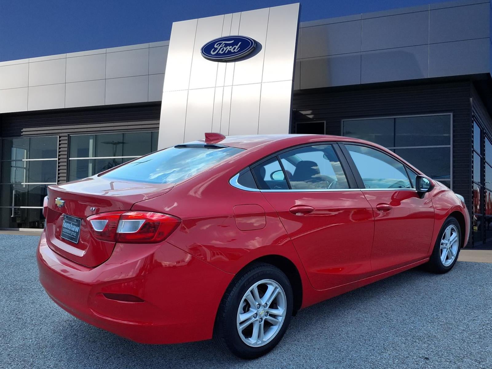 Used 2017 Chevrolet Cruze LT with VIN 1G1BE5SM0H7181586 for sale in Bowling Green, KY