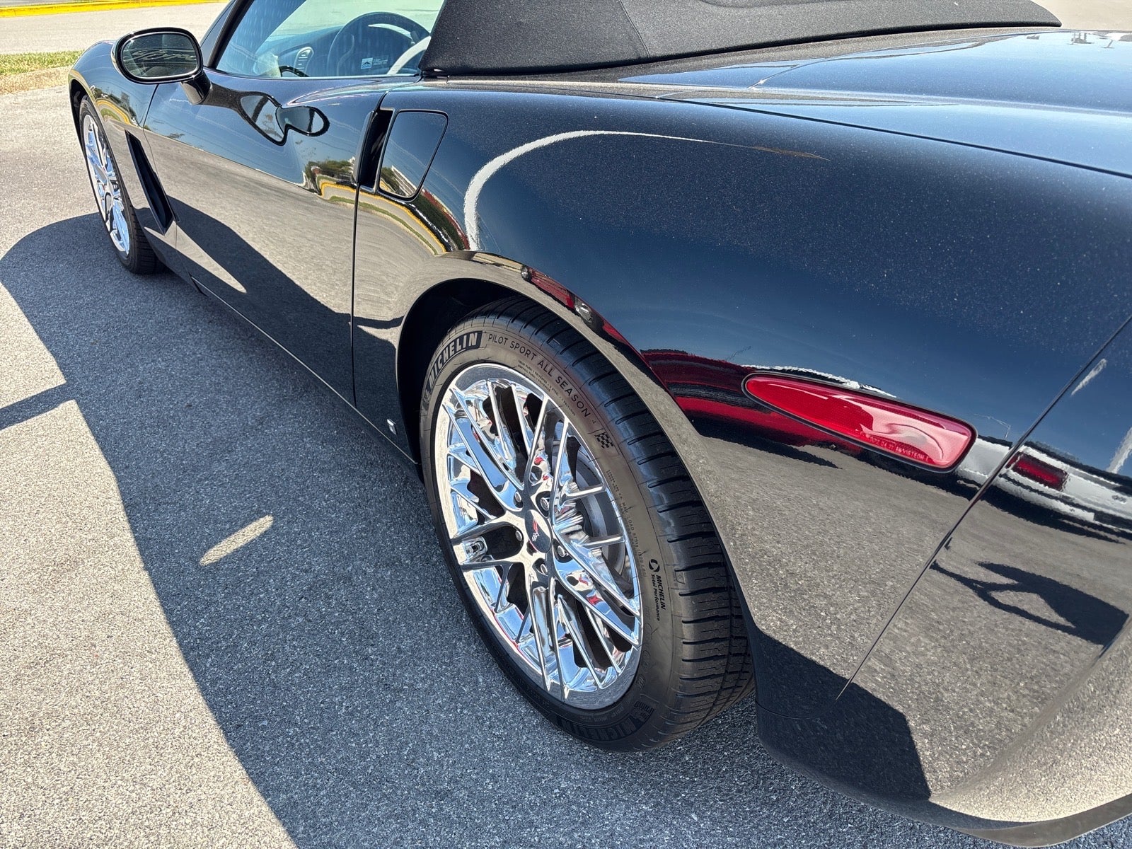 2006 Chevrolet Corvette Base