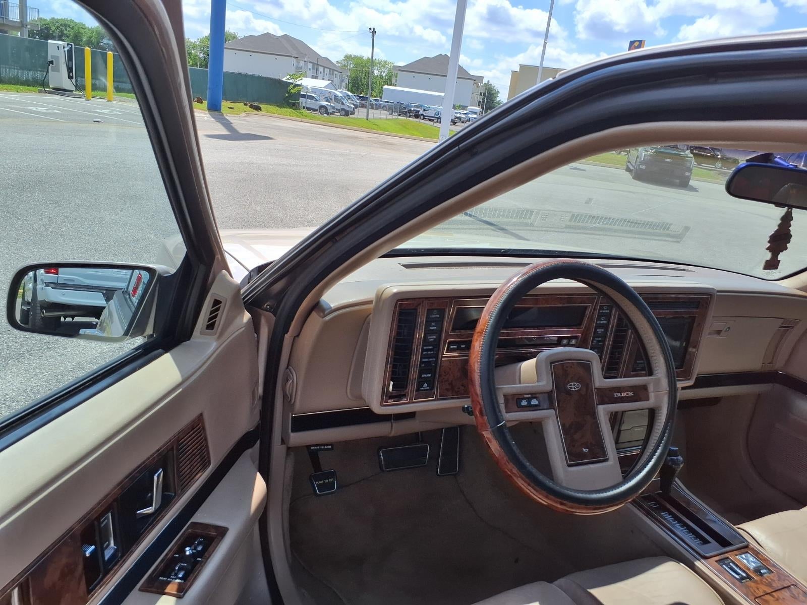1989 Buick Riviera Base