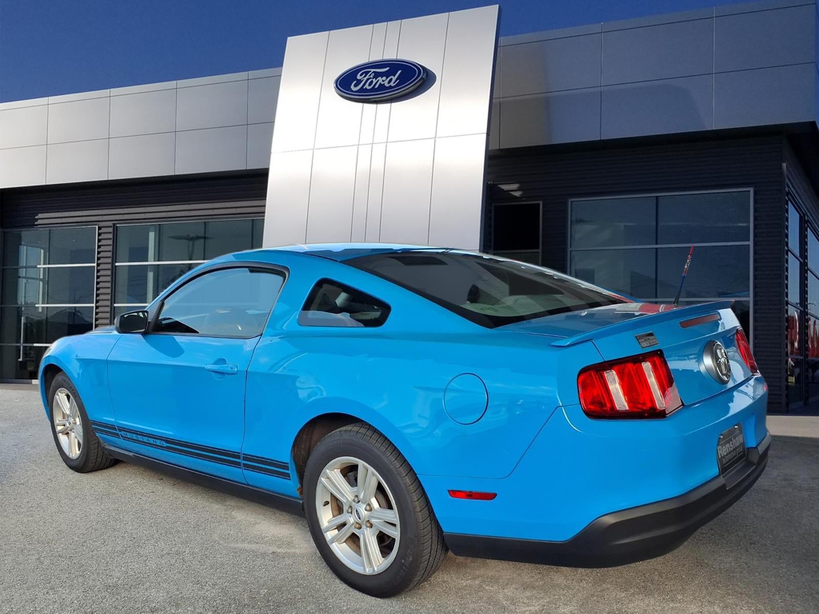 2010 Ford Mustang V6 Premium