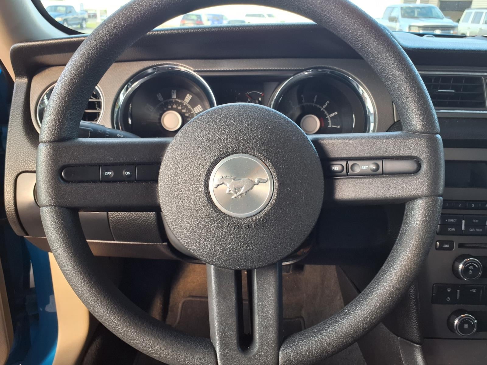 2010 Ford Mustang V6 Premium