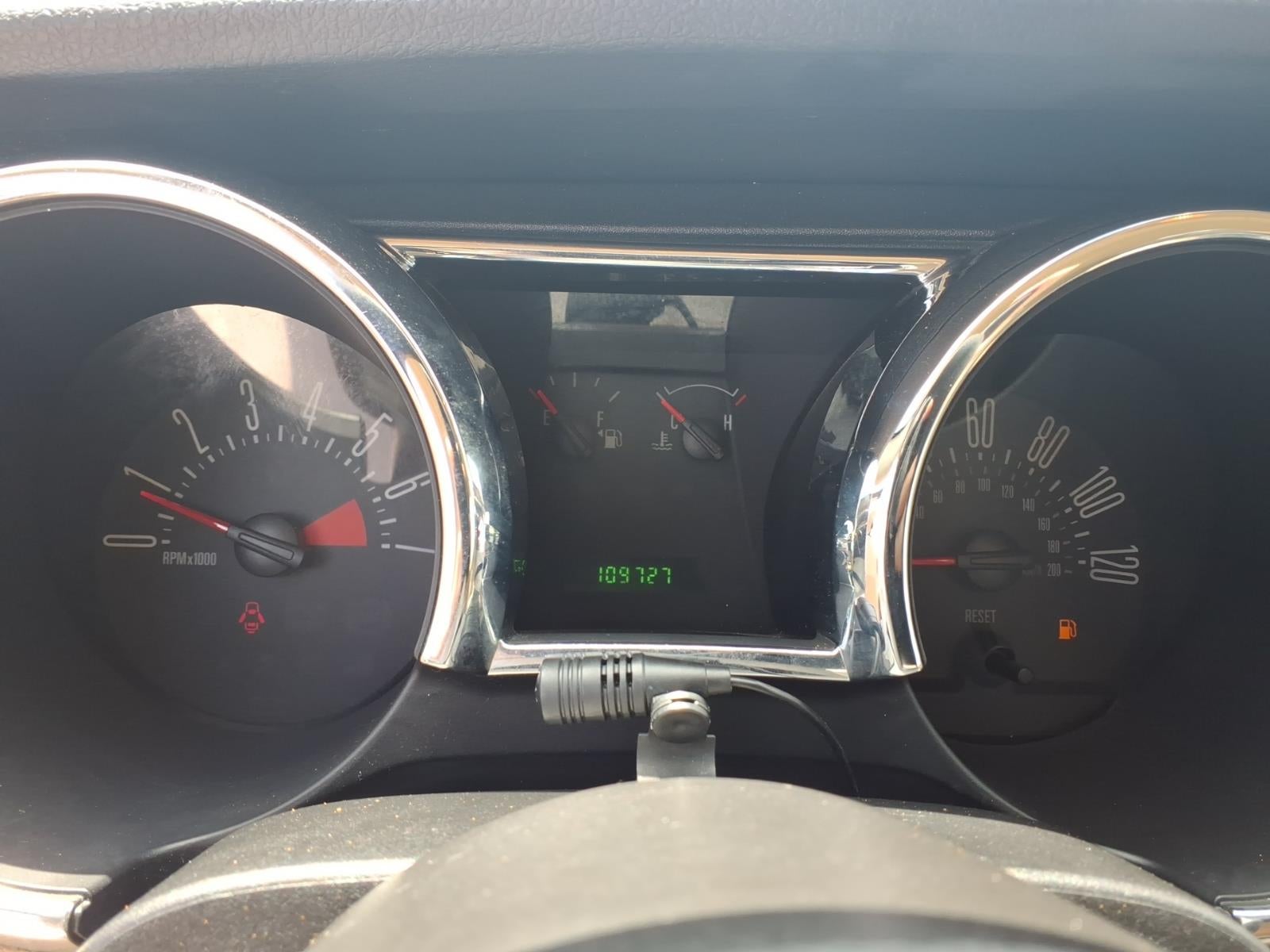 2005 Ford Mustang Premium