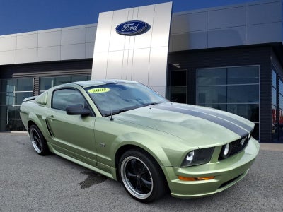 2005 Ford Mustang GT Premium