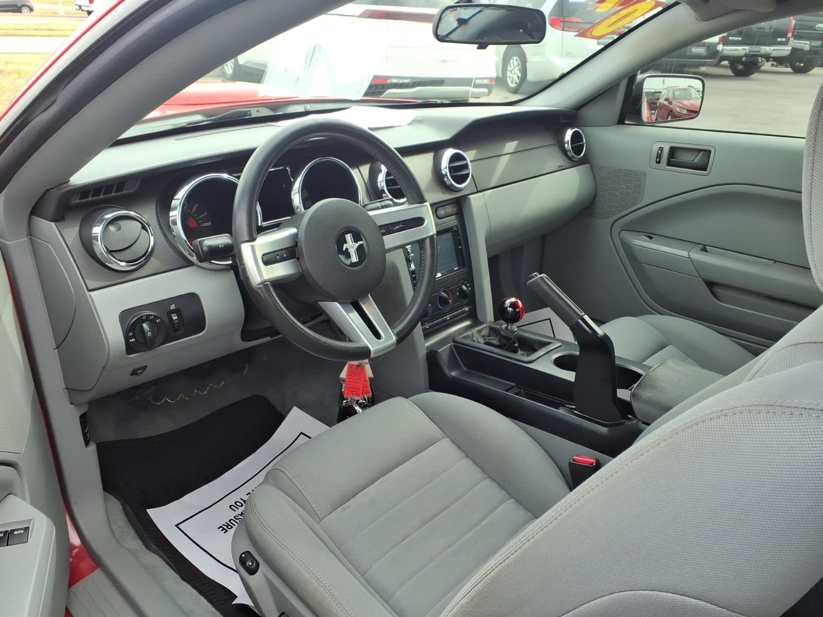 2006 Ford Mustang GT Deluxe