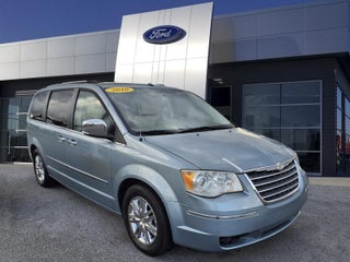 2010 Chrysler Town &amp; Country Limited