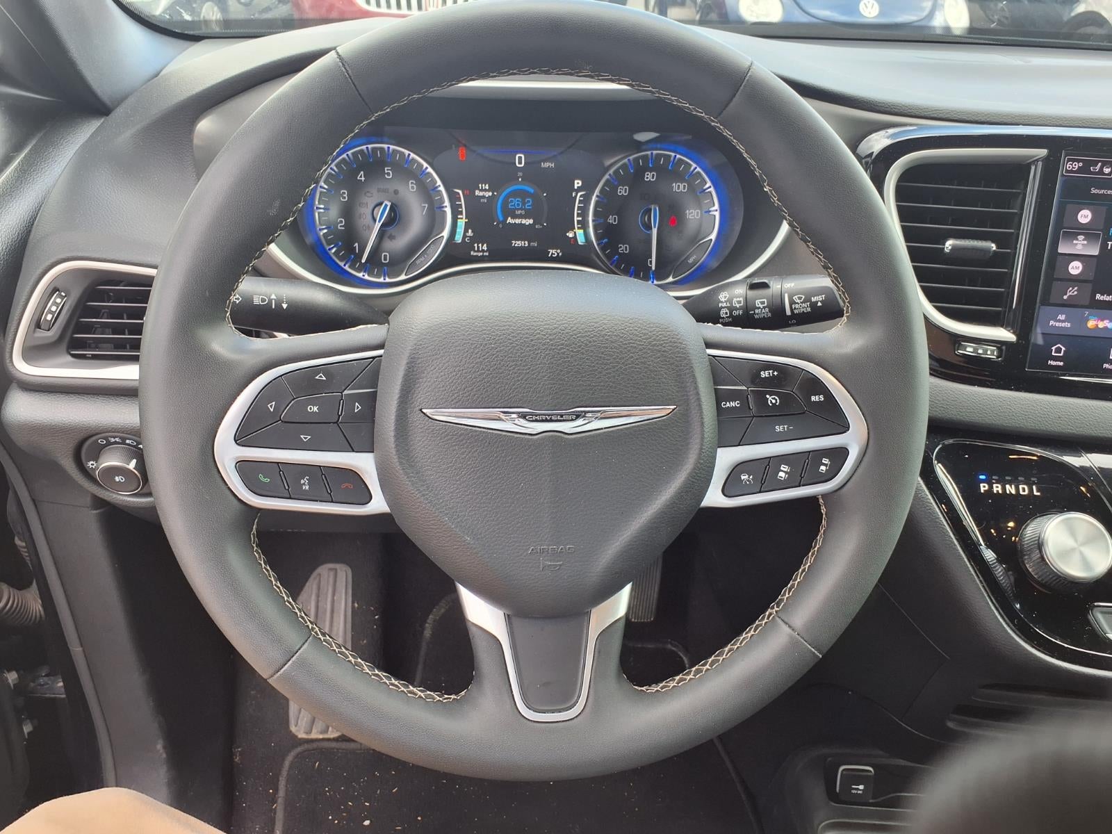 2025 Chrysler Pacifica Select