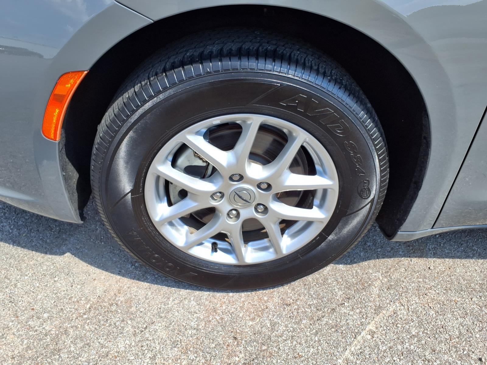 2025 Chrysler Pacifica Select