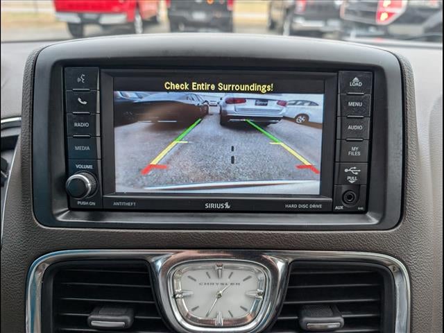 2015 Chrysler Town & Country Limited Platinum