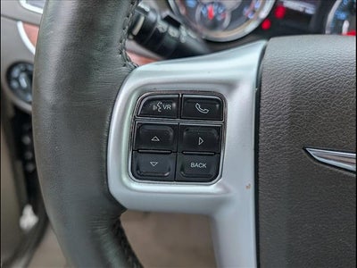 2015 Chrysler Town & Country Limited Platinum