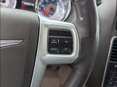 2015 Chrysler Town & Country Limited Platinum