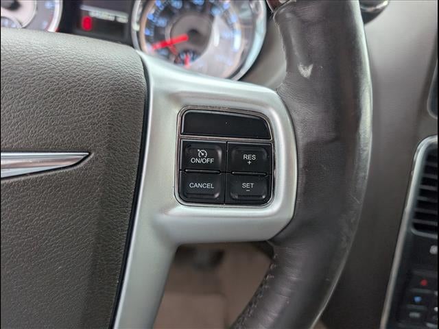 2015 Chrysler Town & Country Limited Platinum