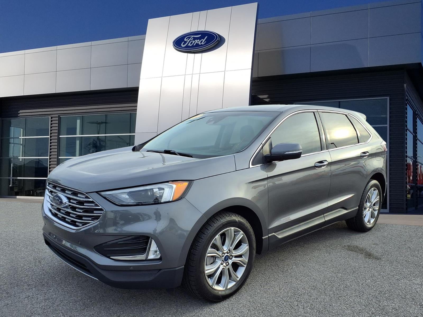 2022 Ford Edge Titanium