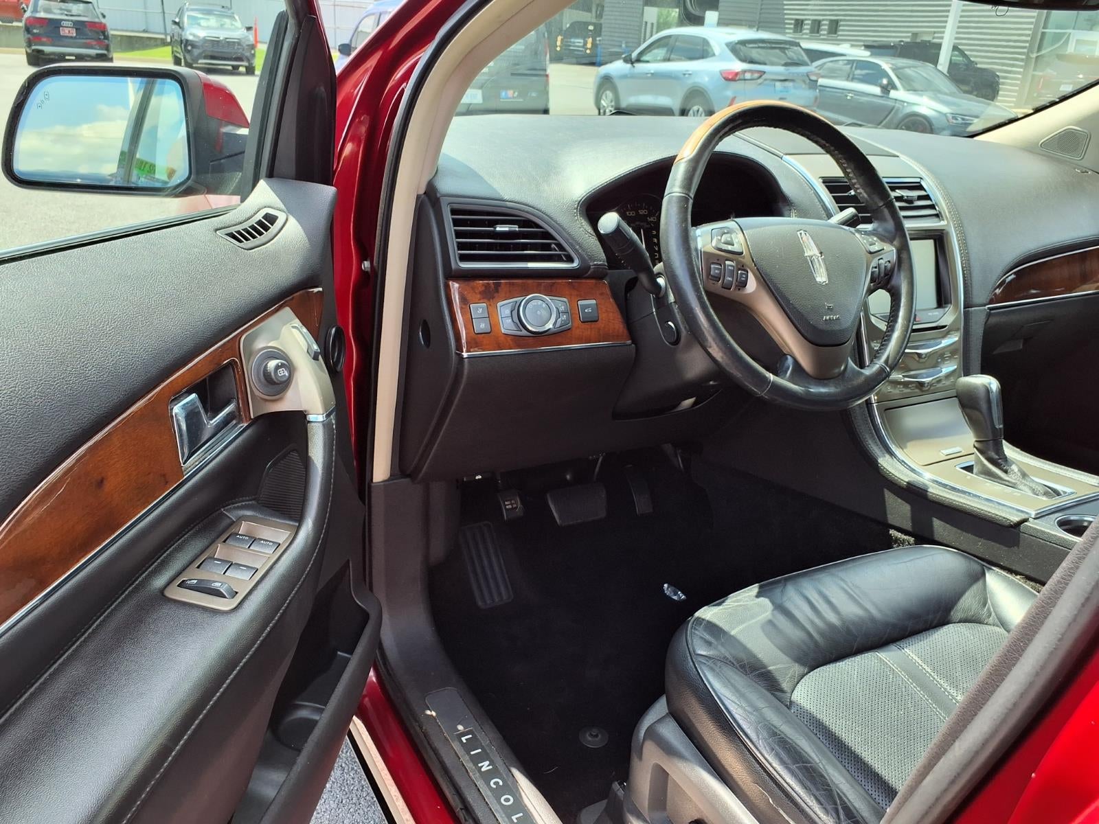 2014 Lincoln MKX Base