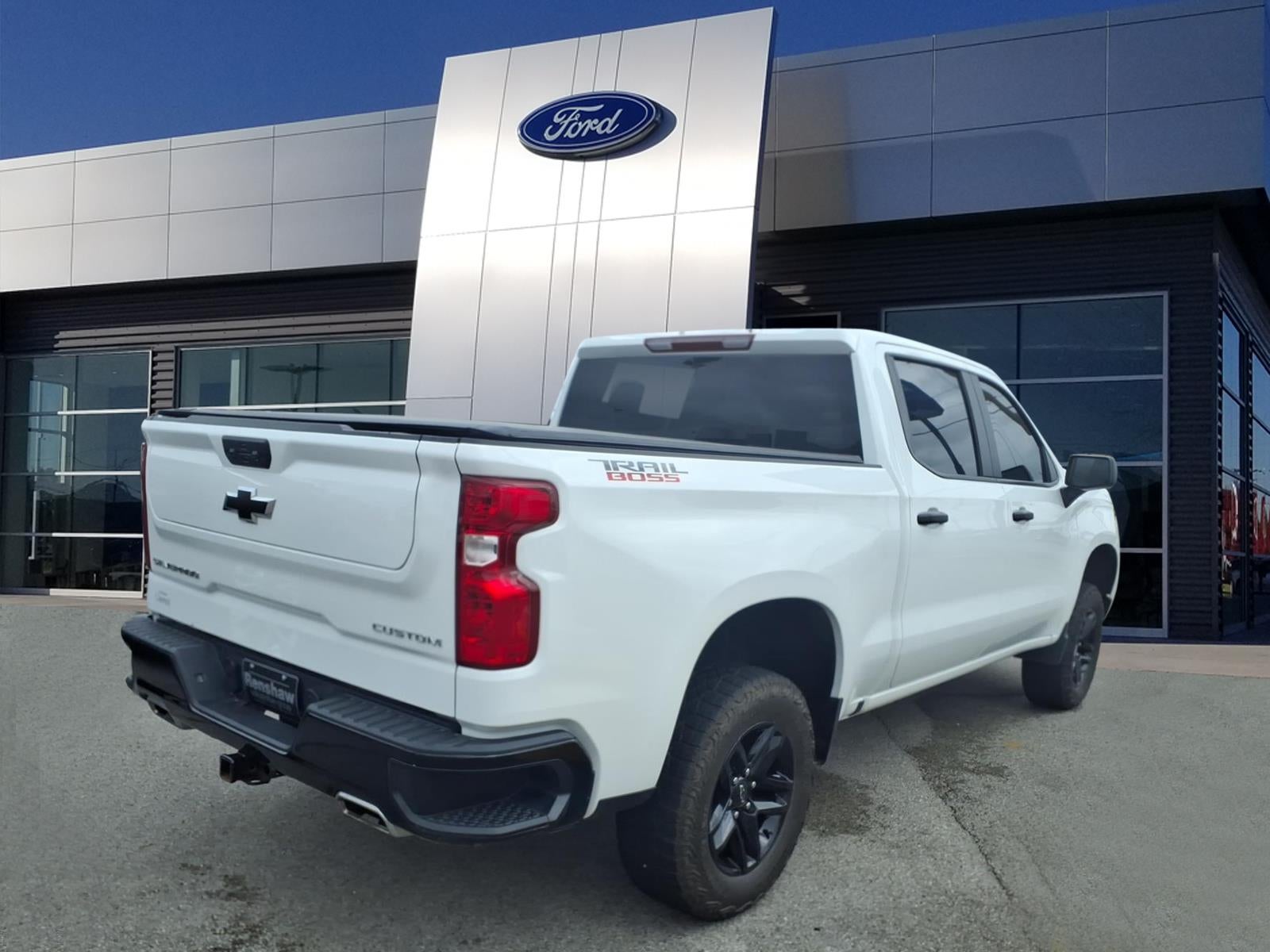 2025 Chevrolet Silverado 1500 Custom Trail Boss