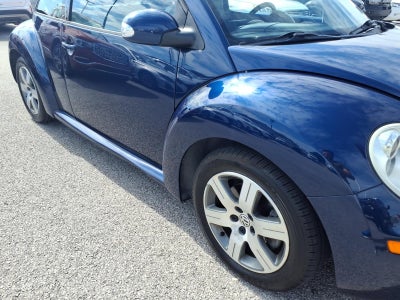 2006 Volkswagen New Beetle 2.5