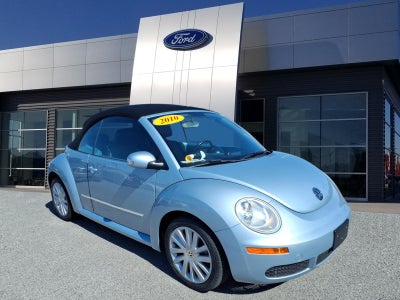 2010 Volkswagen New Beetle 2dr Auto