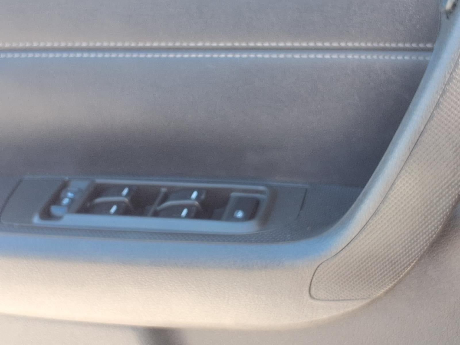 2006 HUMMER H3 Base