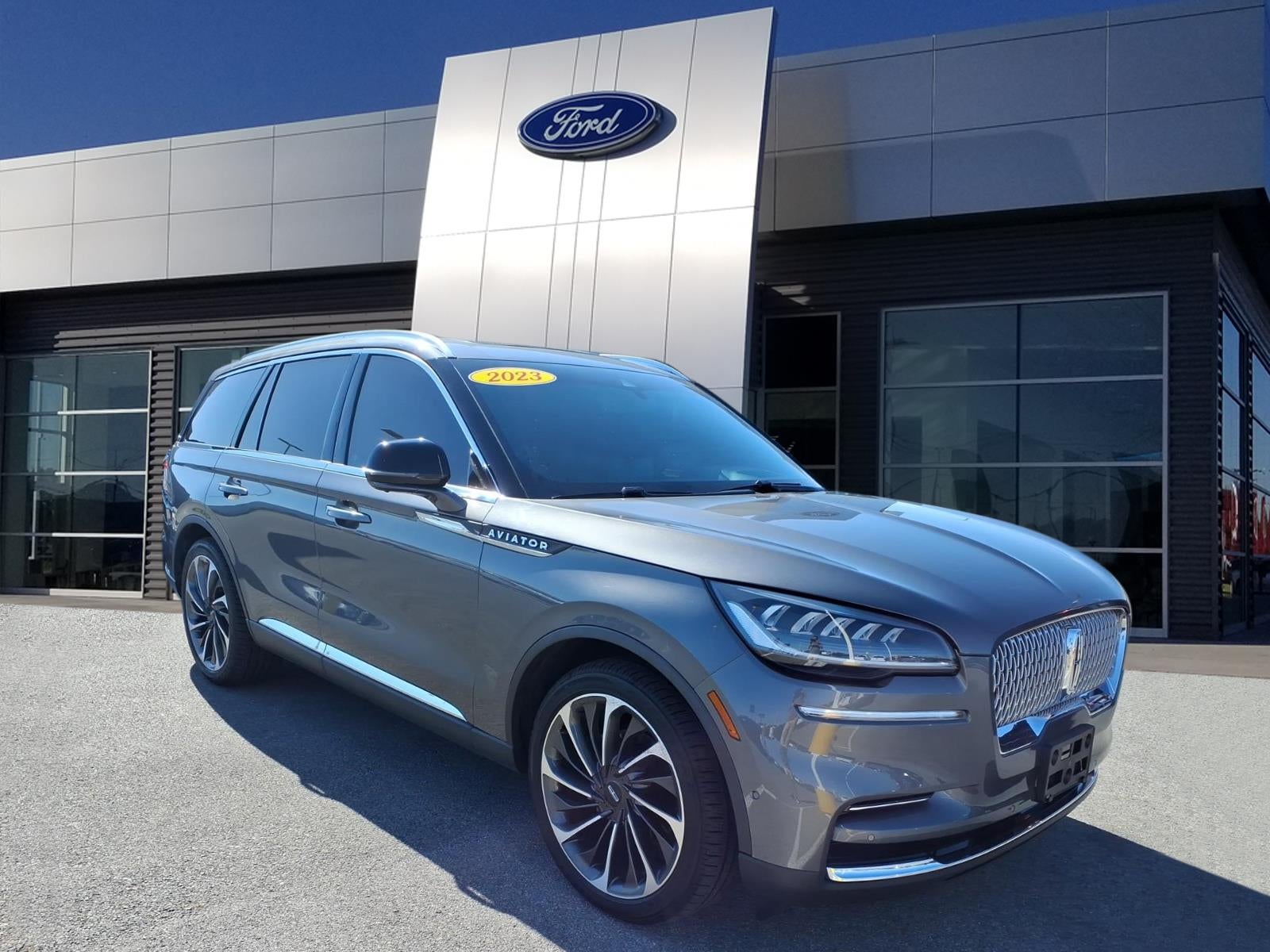 2023 Lincoln Aviator Reserve RWD's photo