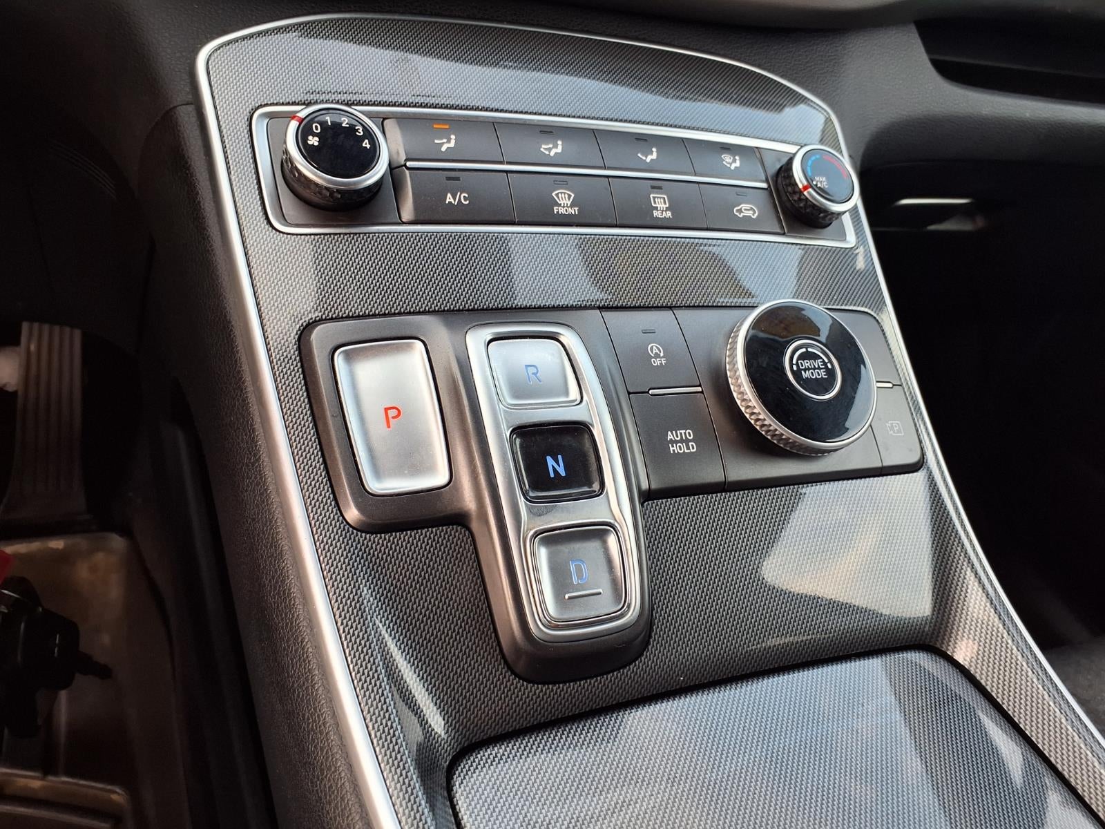 2022 Hyundai Santa Fe SE