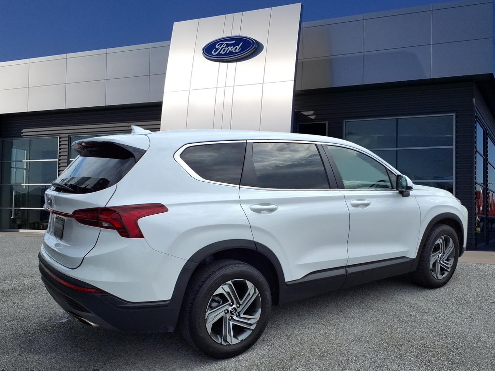 2023 Hyundai Santa Fe SE