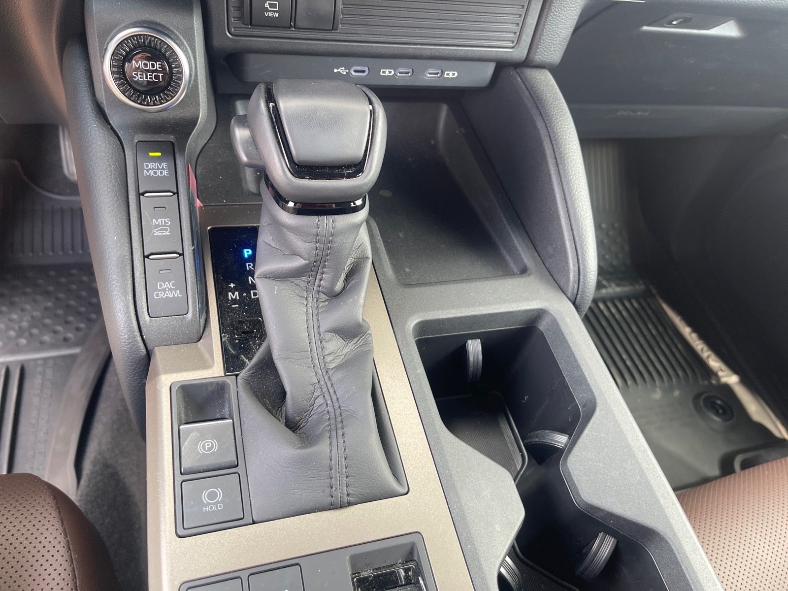 2025 Toyota Land Cruiser 4WD (Natl)