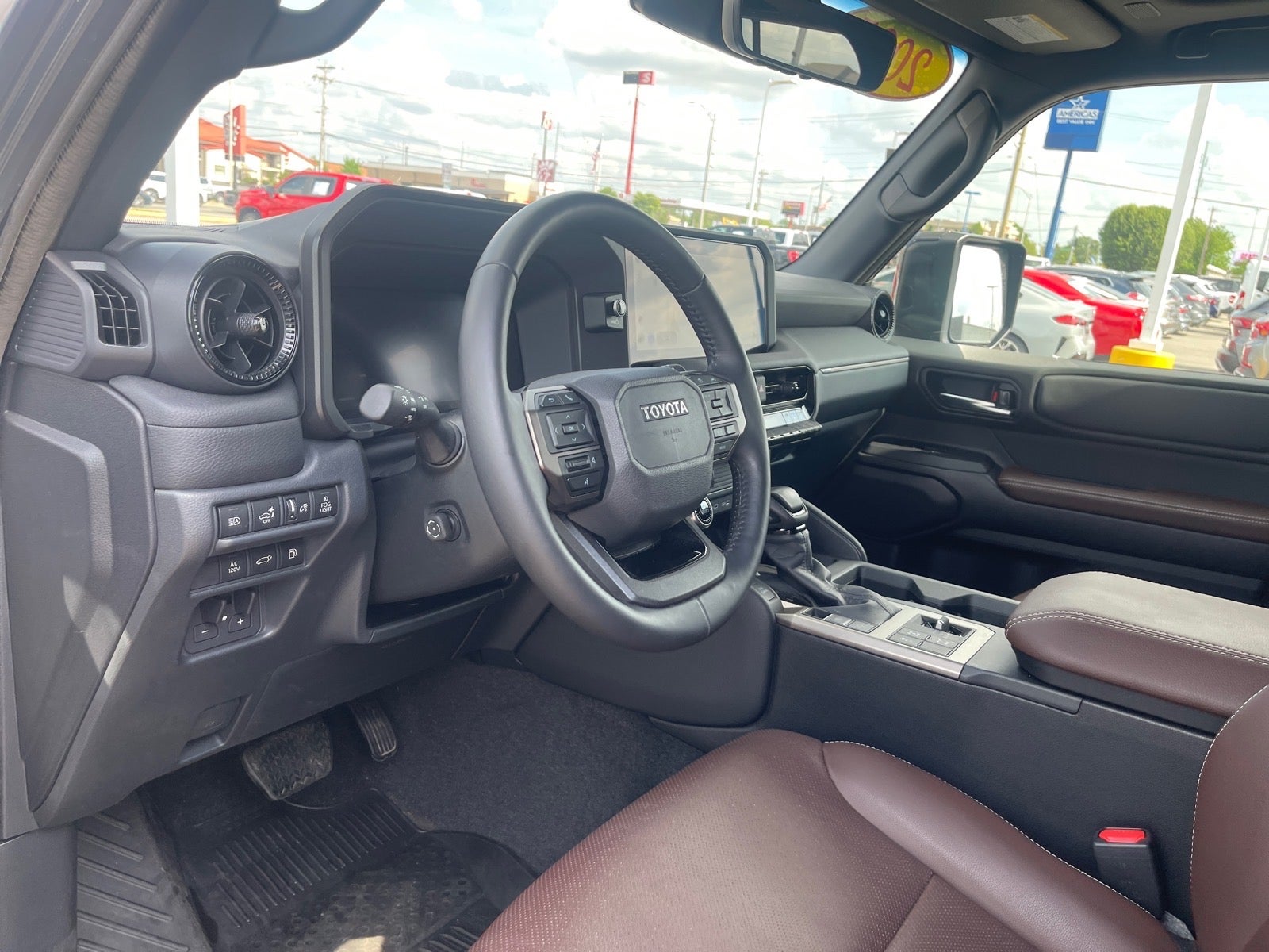 2025 Toyota Land Cruiser 4WD (Natl)