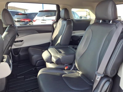 2023 Kia Carnival LX