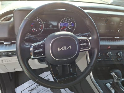 2023 Kia Carnival LX