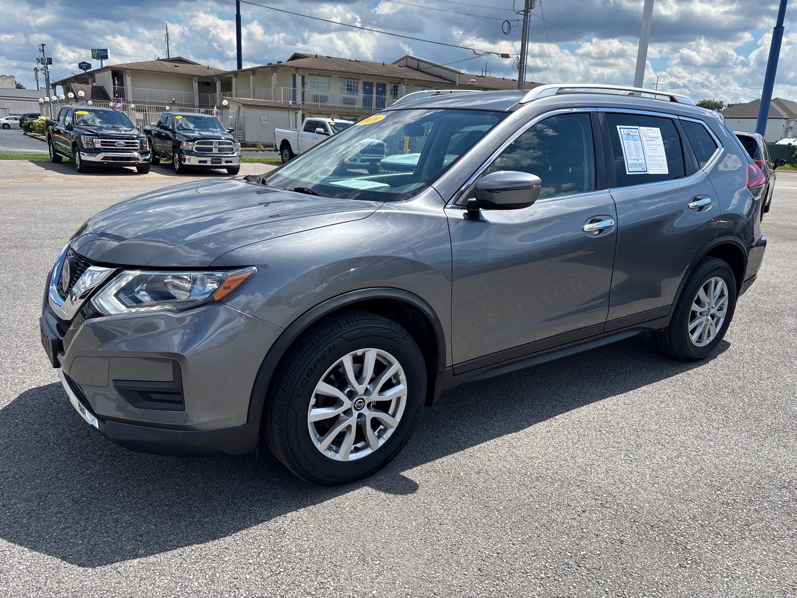 2019 Nissan Rogue S