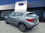 2017 INFINITI QX30 Premium