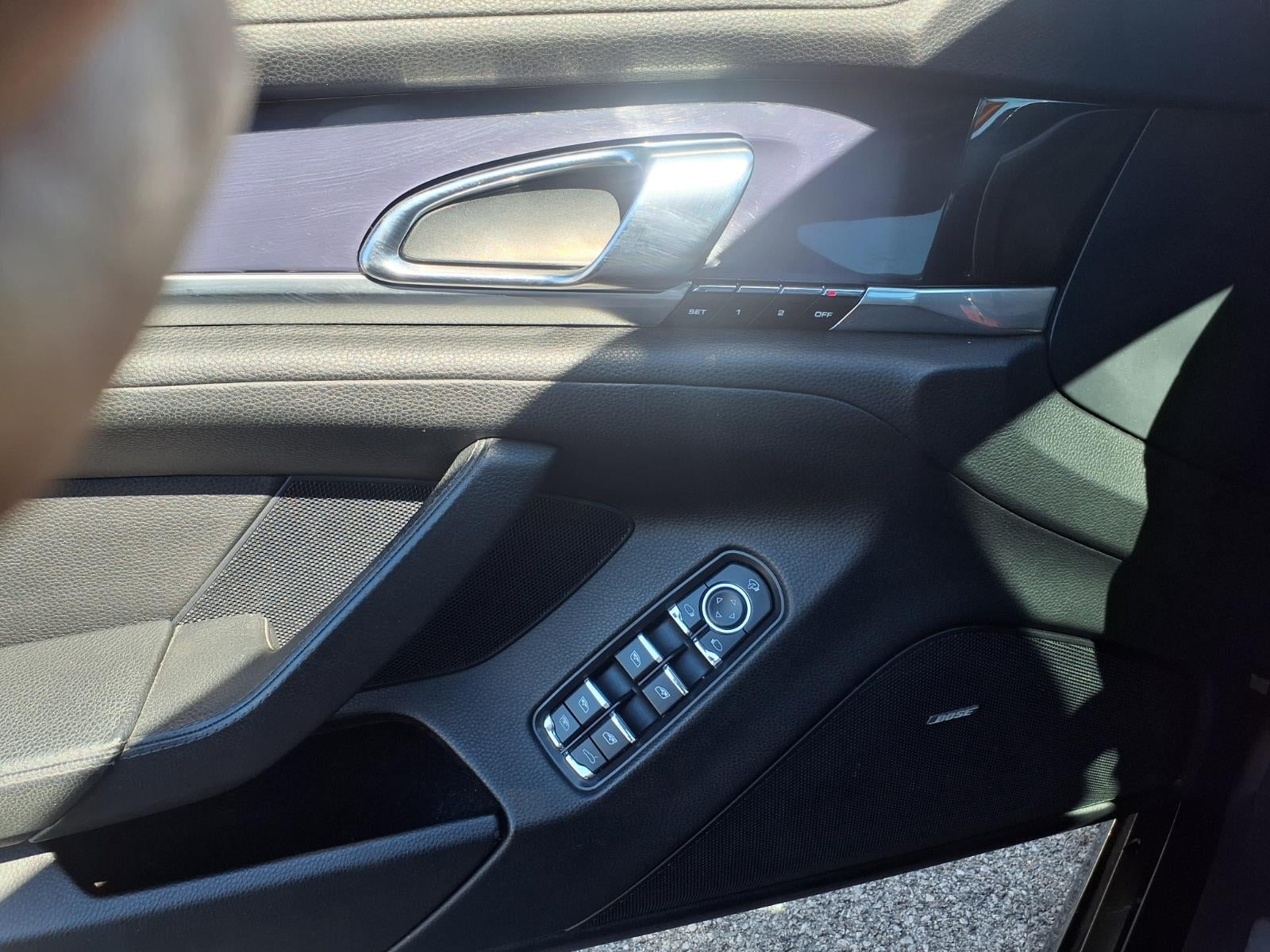 2011 Porsche Panamera 4