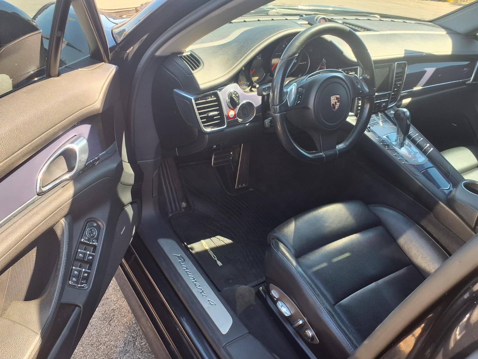 2011 Porsche Panamera 4