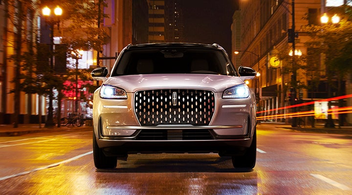 The striking grille of a 2024 Lincoln Corsair® SUV is shown. | Greenwood Lincoln in Bowling Green KY
